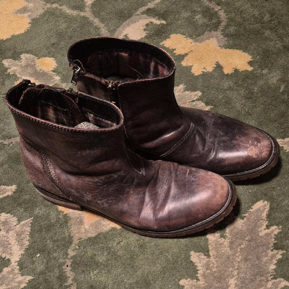 Bed Stu Brown Leather Chukka Boots with Side Zip